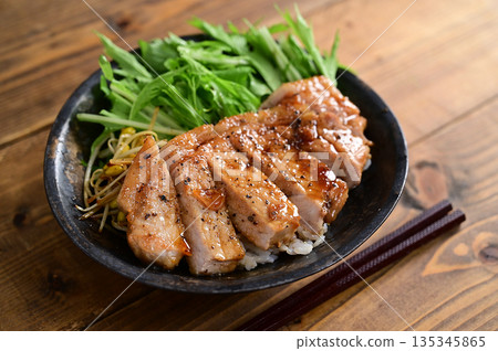 Tonteki bowl Tonteki bowl 135345865