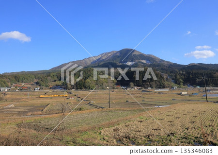 下極4的冬季景色 135346083