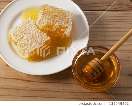 Comhany Comhany 135349202