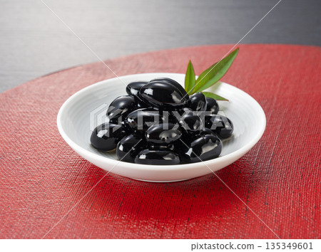 Black bean Black bean 135349601