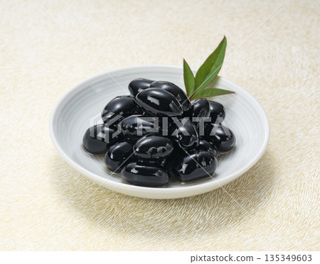 Black bean Black bean 135349603