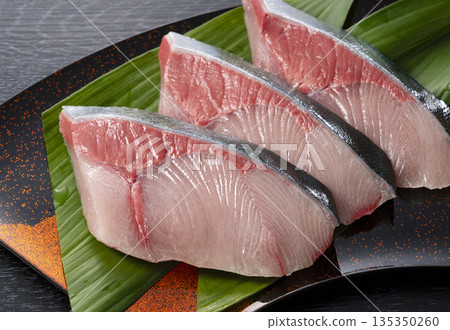 Brush's fillet 135350260