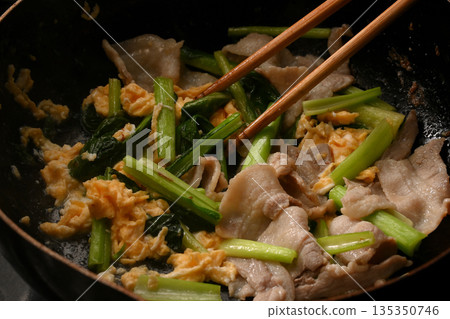 Stir-fried Chinese-style egg with pork and Japanese mustard spinach Stir-fried Chinese-style egg with pork and Japanese mustard spinach 135350746