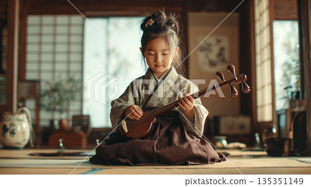 Learning through the stringed instrument sanshin: A time of music and learning from an early age Learning through the stringed instrument sanshin: A time of music and learning from an early age 135351149