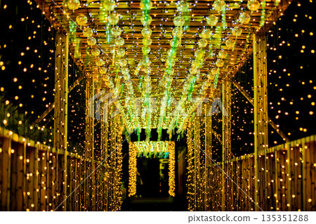 【愛知縣飛島村】飛島宵燈：風鈴與燈光交相輝映的壯麗景色 135351288