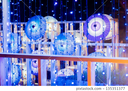 [Tobishima Village, Aichi Prefecture] Tobishima Yoi Akari - A spectacular view of Japanese umbrellas, wind chimes, and illuminations 135351377
