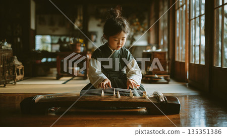 透過音樂學習日本文化：從小培養孩子練習箏樂和情感能力 135351386