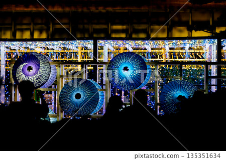 【愛知縣飛島村】飛島宵燈－日式傘、風鈴和燈光交相輝映的壯觀景象 135351634