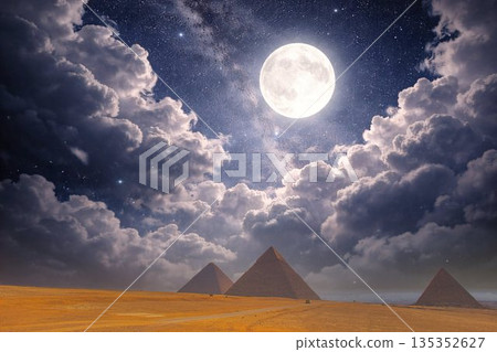 Pyramids (Egypt) 135352627