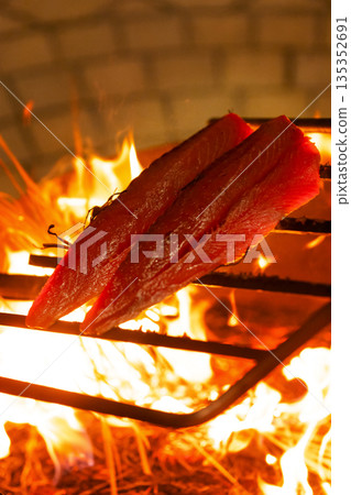 土佐稻草烤鰹魚鰹魚 135352691