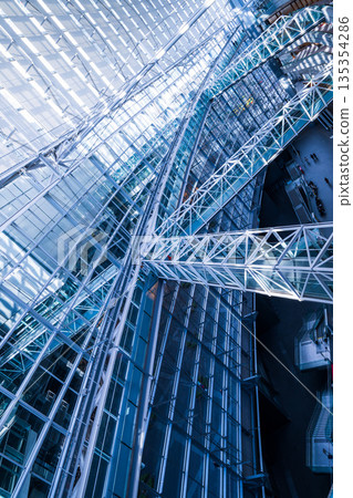 Tokyo International Forum's glass atrium and futuristic ceiling design 135354286