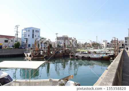明石港景色（兵庫縣明石市） 135358820