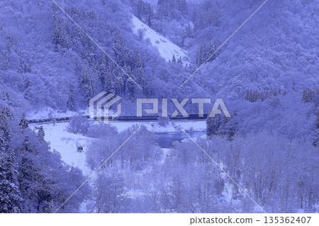 Snow-covered Iiyama Line 135362407