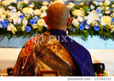 首席牧師 135362532