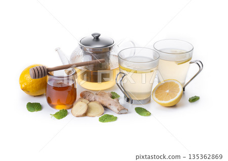 Ginger tea with honey and lemon 135362869