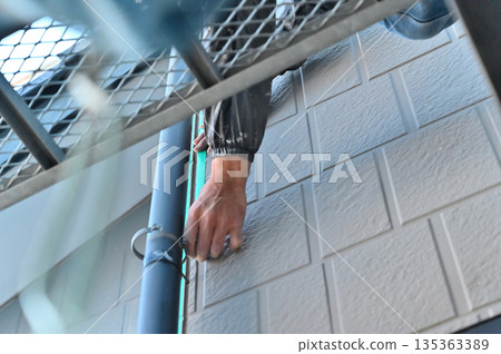 Exterior wall caulking and sealing replacement, filling, surface preparation, exterior wall painting, renovation Exterior wall caulking and sealing replacement, filling, surface preparation, exterior wall painting, renovation 135363389