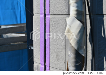 Exterior wall caulking and sealing replacement, filling, surface preparation, exterior wall painting, renovation 135363402