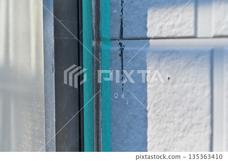 Exterior wall caulking and sealing replacement, filling, surface preparation, exterior wall painting, renovation Exterior wall caulking and sealing replacement, filling, surface preparation, exterior wall painting, renovation 135363410