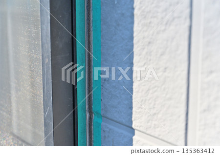 Exterior wall caulking and sealing replacement, filling, surface preparation, exterior wall painting, renovation Exterior wall caulking and sealing replacement, filling, surface preparation, exterior wall painting, renovation 135363412