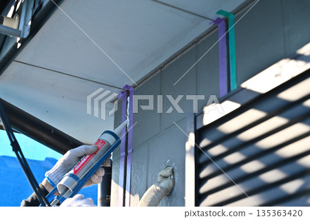 外牆填縫及密封更換、填充、表面處理、外牆塗裝、翻新 外牆填縫及密封更換、填充、表面處理、外牆塗裝、翻新 135363420