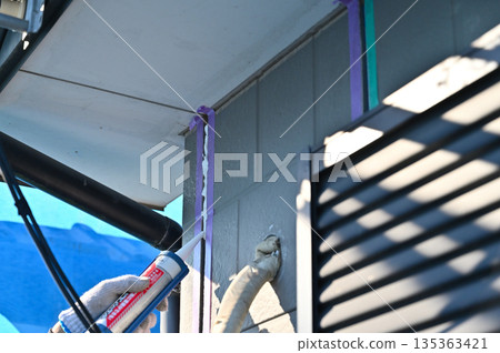 外牆填縫及密封更換、填充、表面處理、外牆塗裝、翻新 外牆填縫及密封更換、填充、表面處理、外牆塗裝、翻新 135363421