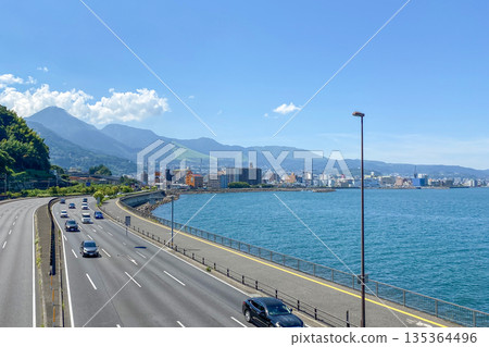 別府國道 高崎山區、別府灣 別府市區 135364496