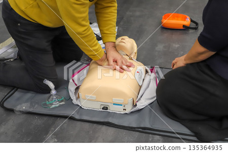 first aid course - company safety - cardiac massage - Basic Life Support 135364935