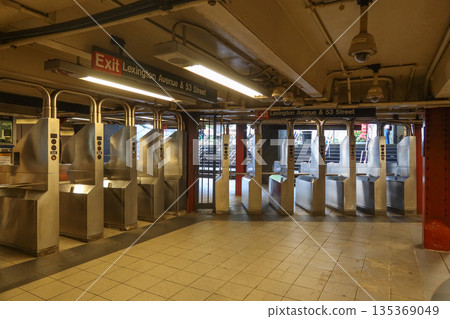 MTA Lexington Av/53 St subway gates in Manhattan, New York, NY, USA. August 27, 2025 135369049