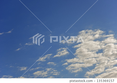 Background material Winter blue sky 135369157