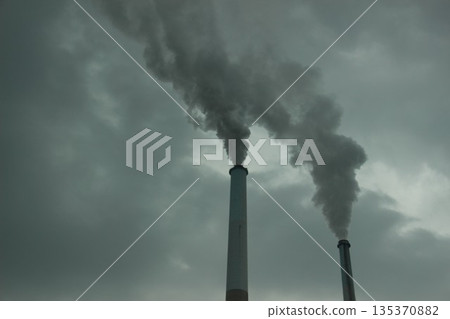 "Smoke from the chimney, air pollution" SDGs Global Environment Industrial complex pollution 135370882