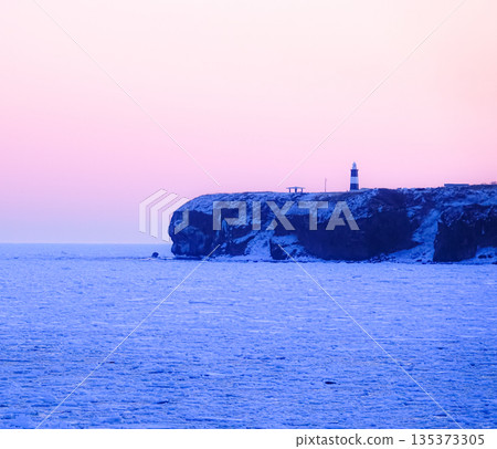 Drift ice abuts Cape Notoro on the Sea of Okhotsk in Abashiri, Hokkaido, before dawn Drift ice abuts Cape Notoro on the Sea of Okhotsk in Abashiri, Hokkaido, before dawn 135373305