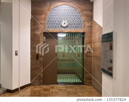 原丸井今井函館分店(函館市社區交流及城鎮發展中心)手動電梯 北海道函館市 內部 原丸井今井函館分店(函館市社區交流及城鎮發展中心)手動電梯 北海道函館市 內部 135377824