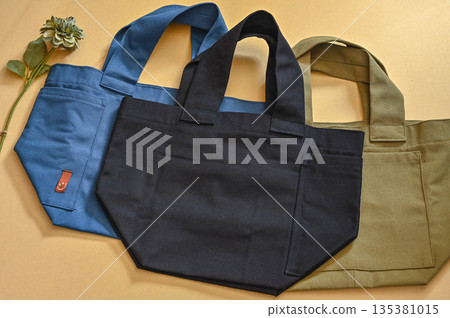 Handmade market bags made from different colored canvas 135381015