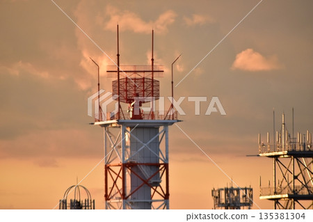 Radar dyed in the sunset Radar dyed in the sunset 135381304