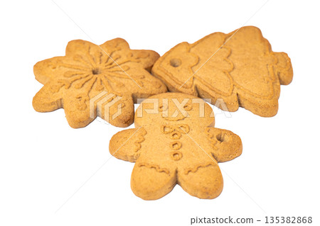 gingerbread cookie isolated gingerbread cookie isolated 135382868
