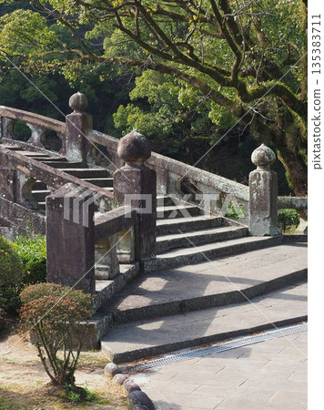 Spectacles Bridge (Isahaya Park, Isahaya City, Nagasaki Prefecture) Spectacles Bridge (Isahaya Park, Isahaya City, Nagasaki Prefecture) 135383711