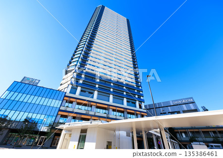 十條塔，位於東京北區十條車站前的塔樓公寓 135386461