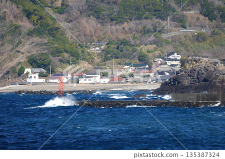 Rough sea and spray 135387324