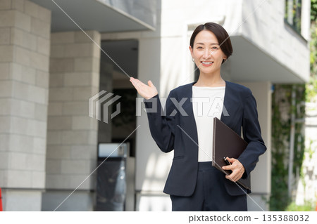 女性生意 女性生意 135388032
