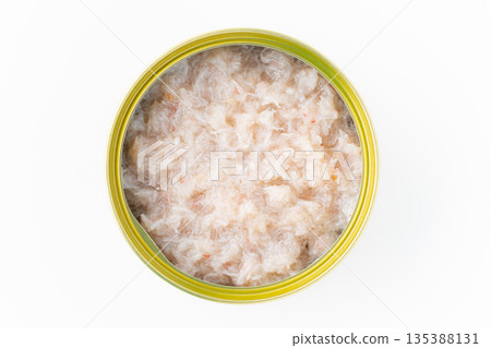 Canned boiled snow crab on white background 135388131