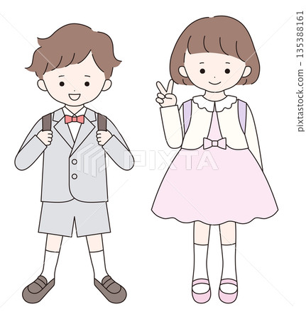 向量插圖，描繪了身著正式禮服參加入學典禮的可愛兒童。包括男孩、女孩和小學生。 135388161