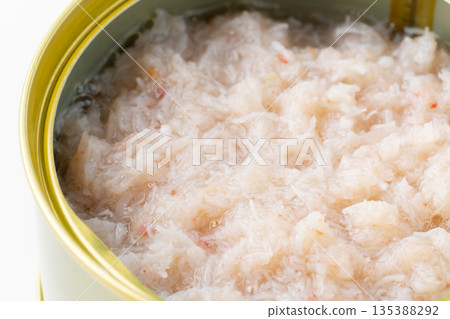 Close-up of canned boiled snow crab 135388292