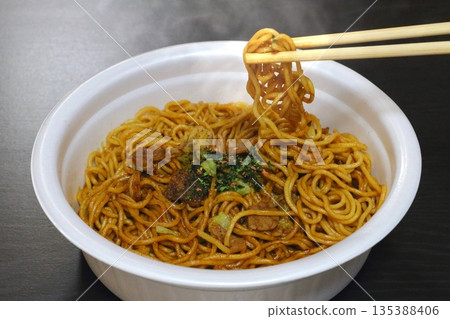 杯炒麵 杯炒麵 135388406
