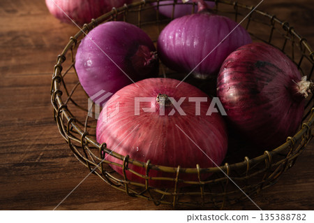 onion 135388782
