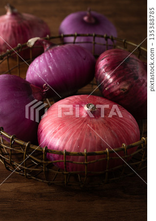 onion 135388785