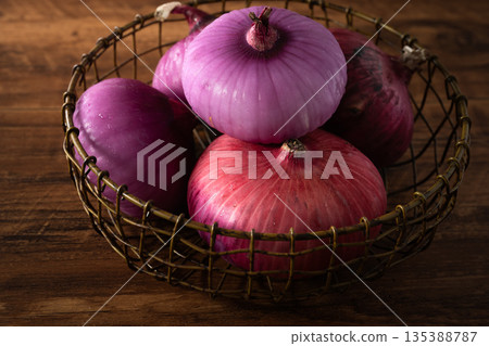 onion 135388787