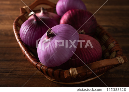 onion 135388828