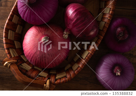 onion 135388832