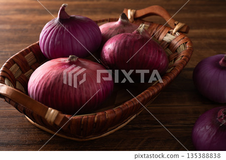 onion 135388838