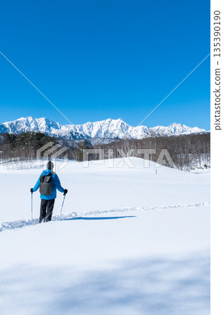 中山高原雪地健行(北阿爾卑斯山景色) 中山高原雪地健行(北阿爾卑斯山景色) 135390190